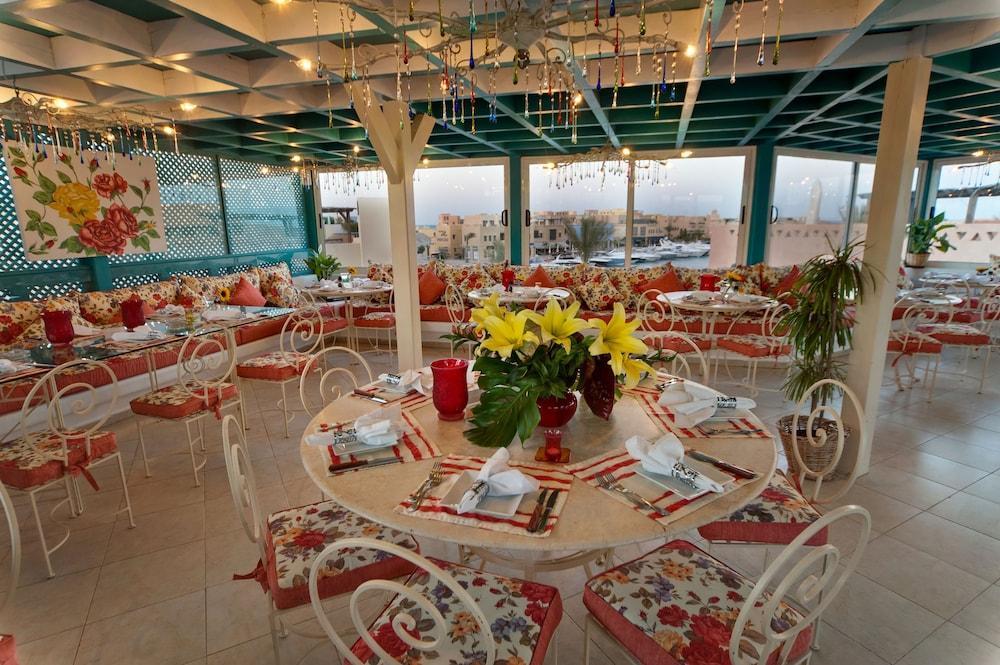 הורגהדה Turtle'S Inn Hotel מראה חיצוני תמונה